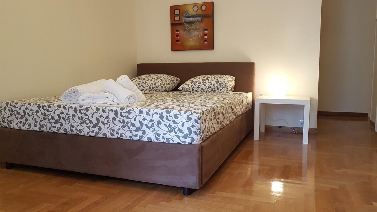 Menta Errathens Apartment - Athens Center, 5 Bd, 2 Bath Luaran gambar