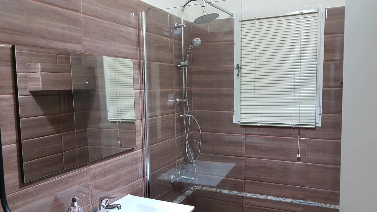 Menta Errathens Apartment - Athens Center, 5 Bd, 2 Bath Luaran gambar